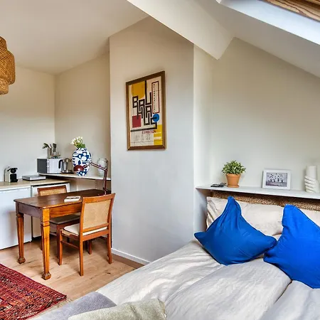 Comenstay Brussels *