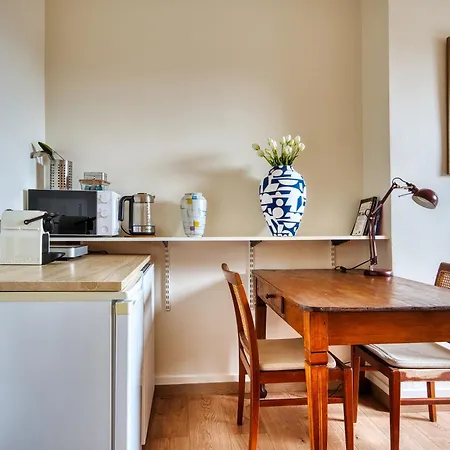Comenstay Brussels Bed & Breakfast