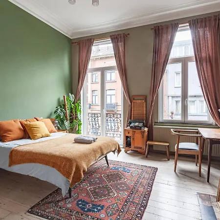 Comenstay Brussels Bed & Breakfast