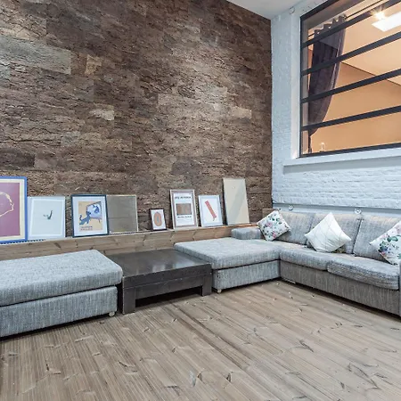 Comenstay Brussels Bed & Breakfast *