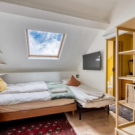 Comenstay